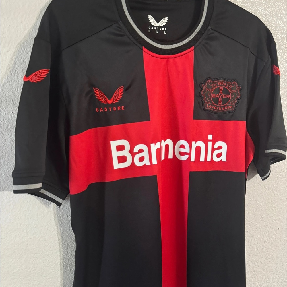 Bayer Leverkusen 2023/2024 home jersey - Picture 2 of 3